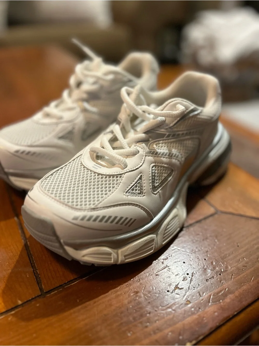 Beau Today chunky sneaker